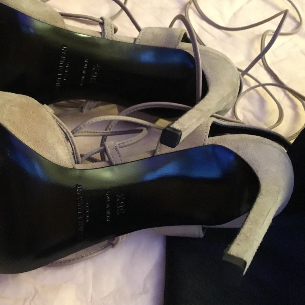 Saint Laurent Suede Paris pump - Picture 6 of 8